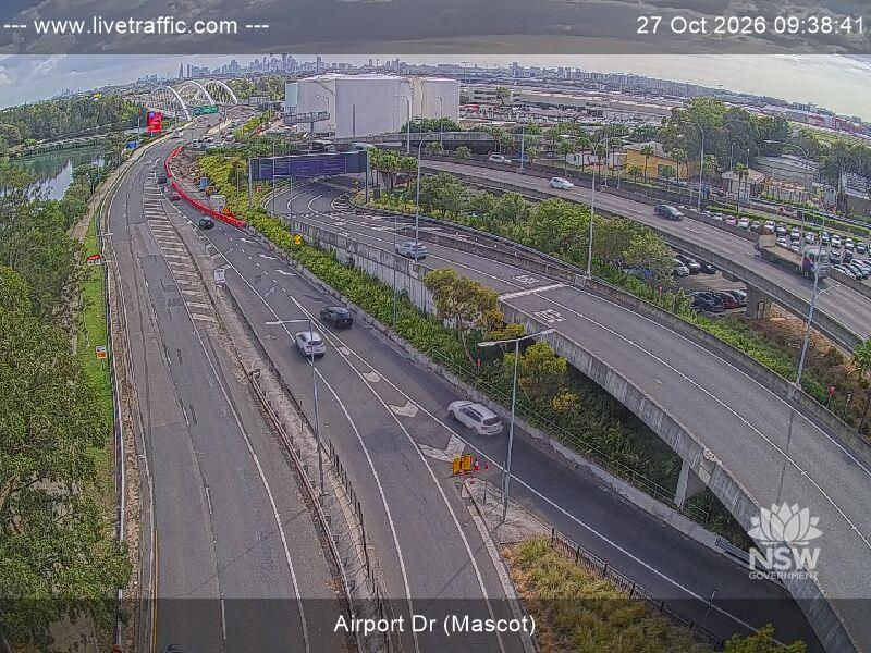 Airport Drive (Mascot) - Webcams