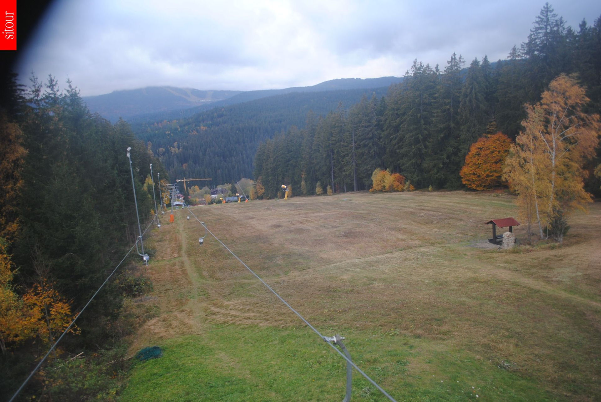 Nad nádražím Horní stanice - včera