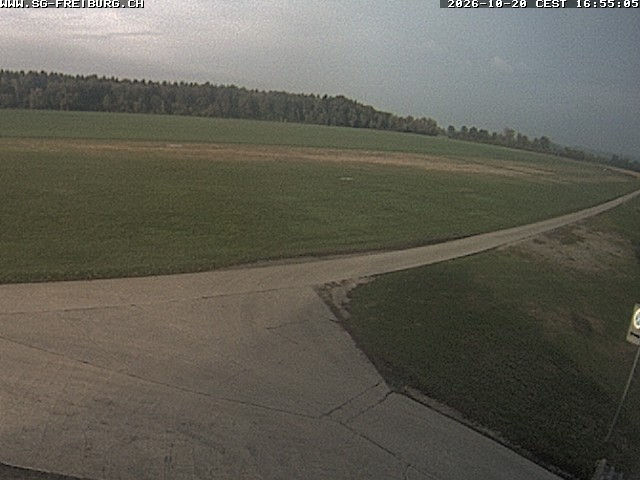 Sugiez - Bellechasse Flugplatz LSTB RWY 26 - 어제