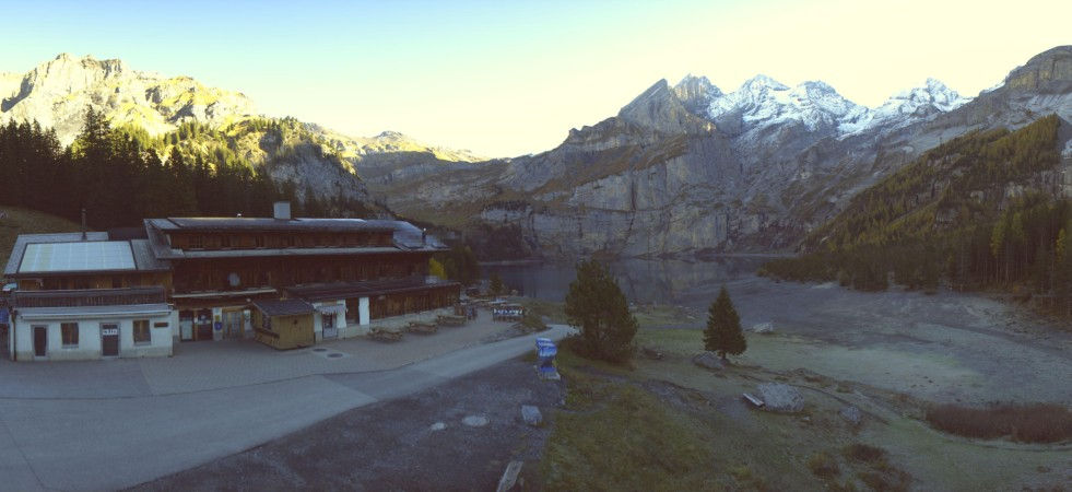 Oeschinensee - Berghotel - Dün