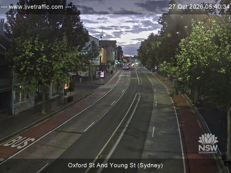 Oxford St and Young St - Webcams