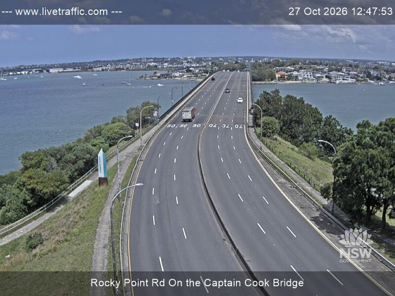 Rocky Point Rd and Captain Cook Bridge - Webcams