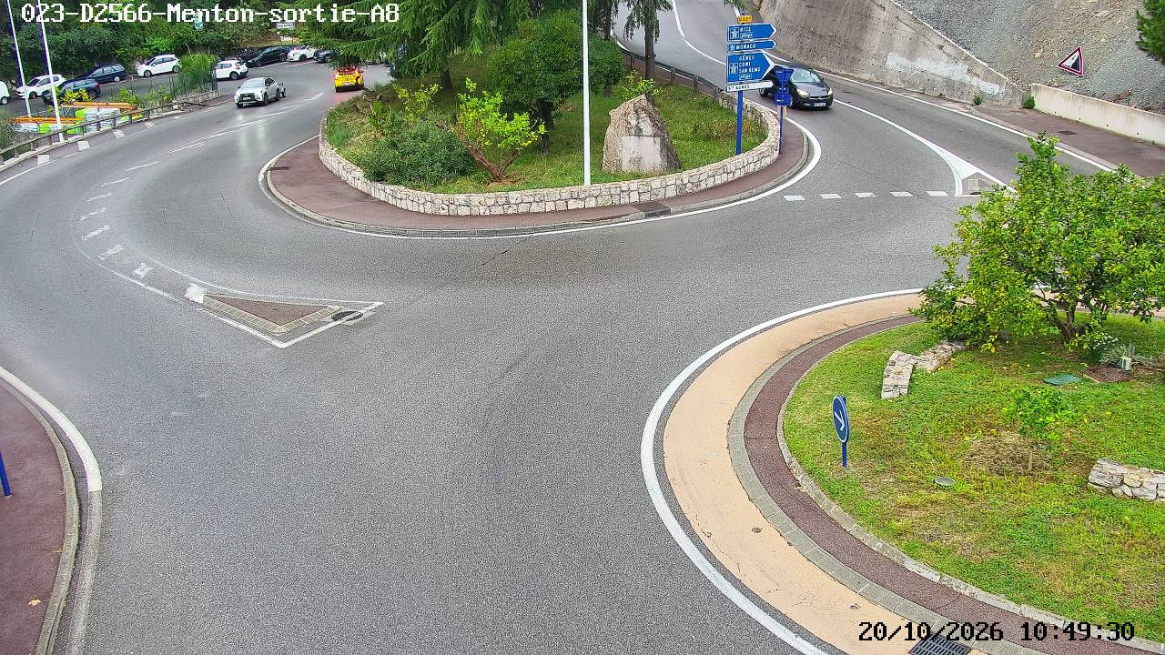 CAM023 -RD2566-Menton-sortie A8 - Hier