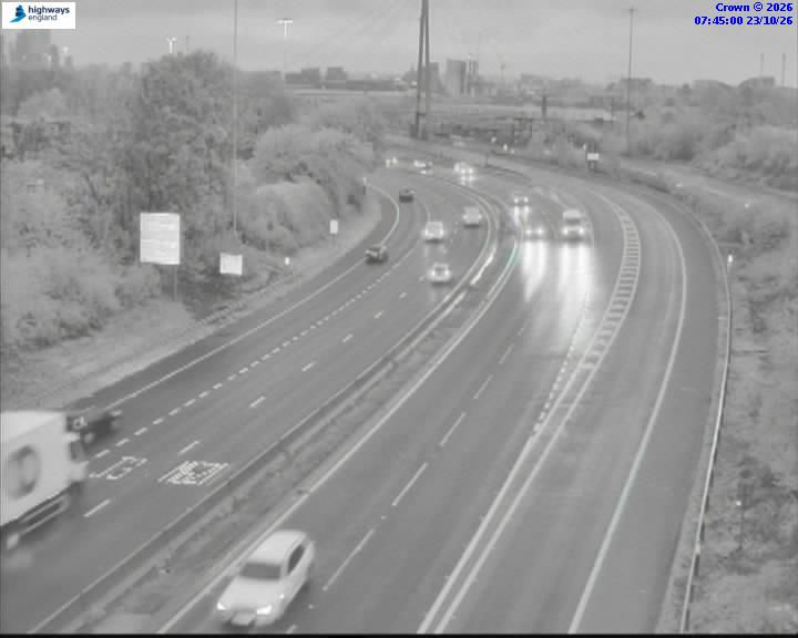 M621 J5 Tunstall Interchange - Веб-камеры