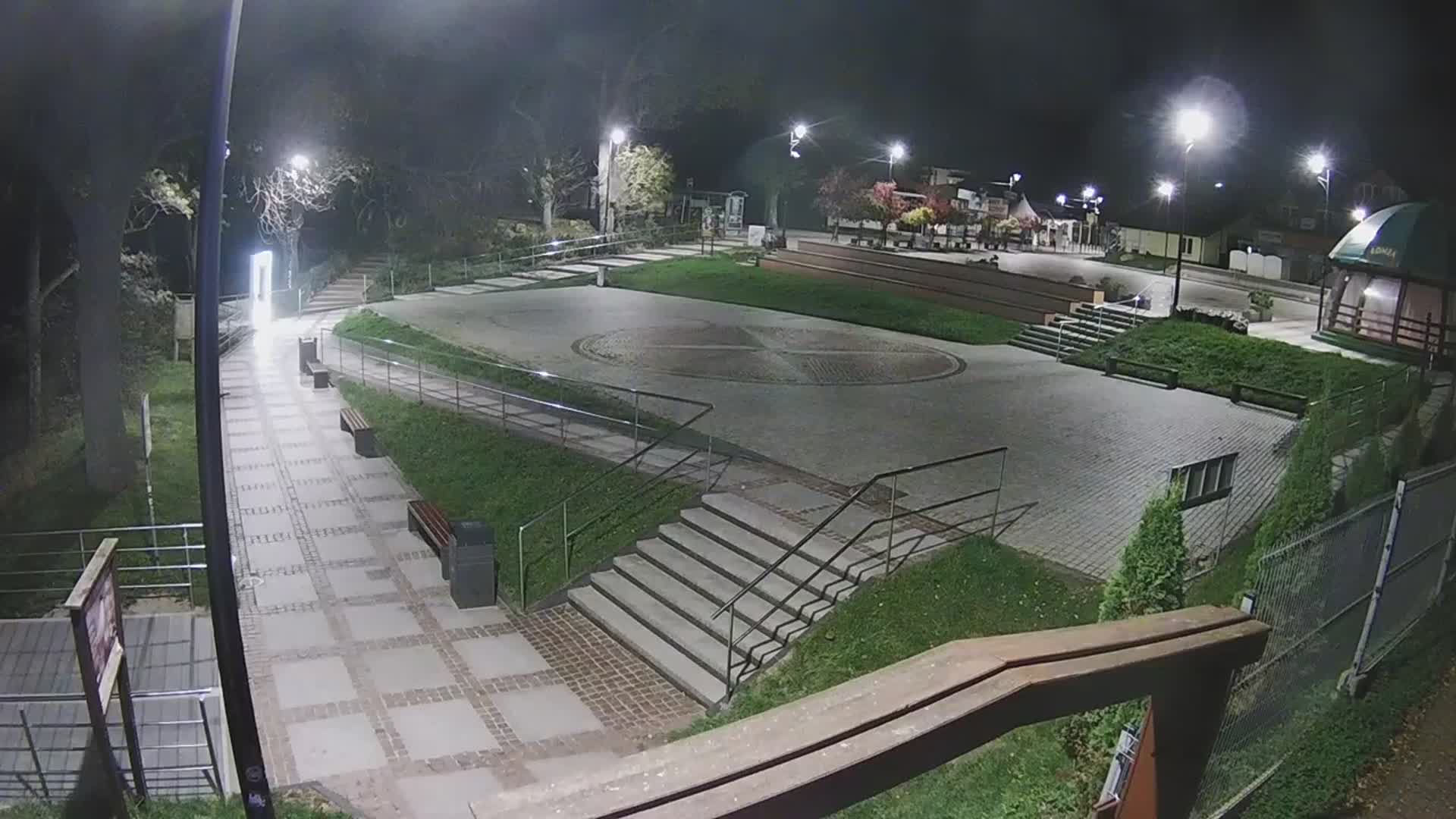 JAROSŁAWIEC - widok na deptak - Kamery internetowe