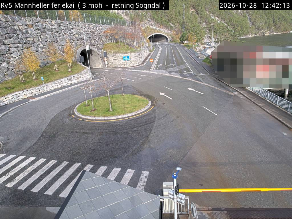 Mannheller ferjekai, Vestland - Hier