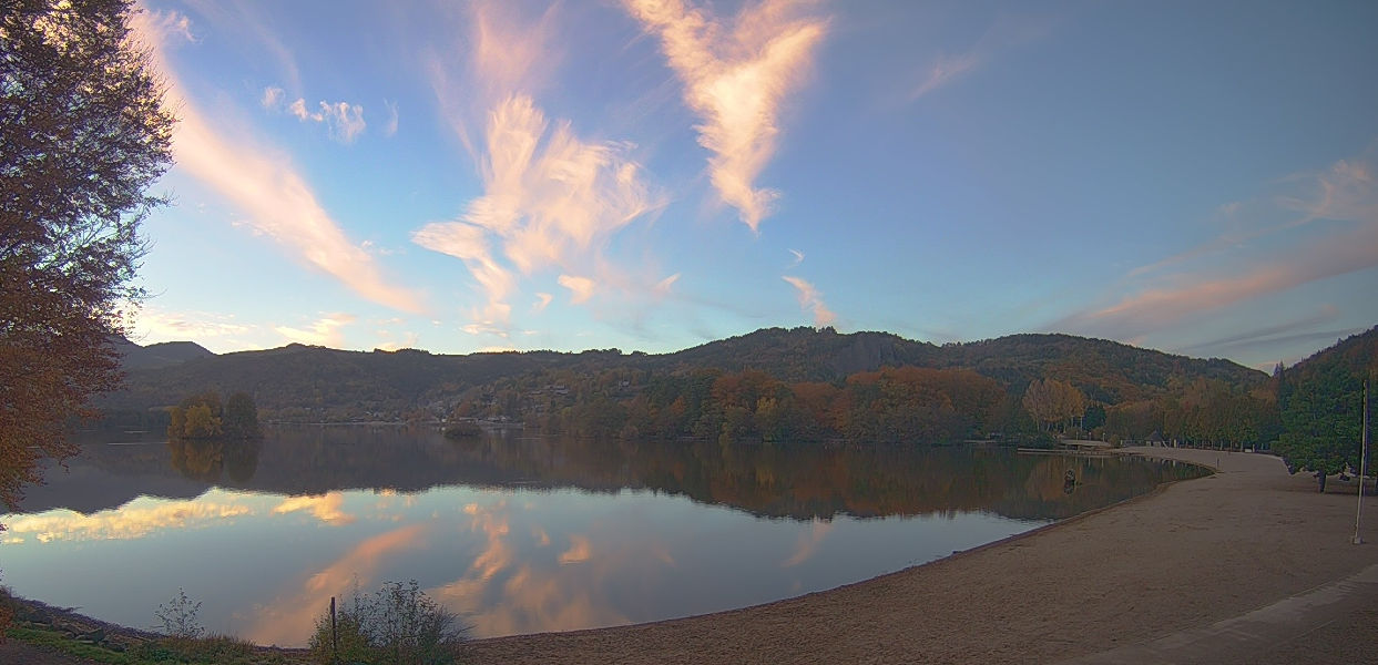 Lac Chambon - Webcams